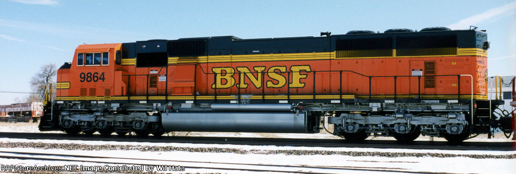 BNSF SD70MAC 9864